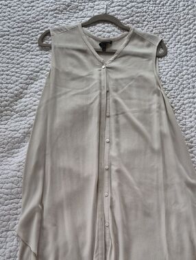 Eileen Fisher Sleeveless Button-Front Tunic Top in Light Beige